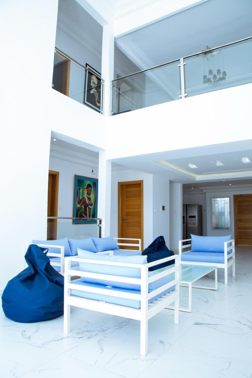 Villa Somone Pied Dans L'Eau Exterior photo